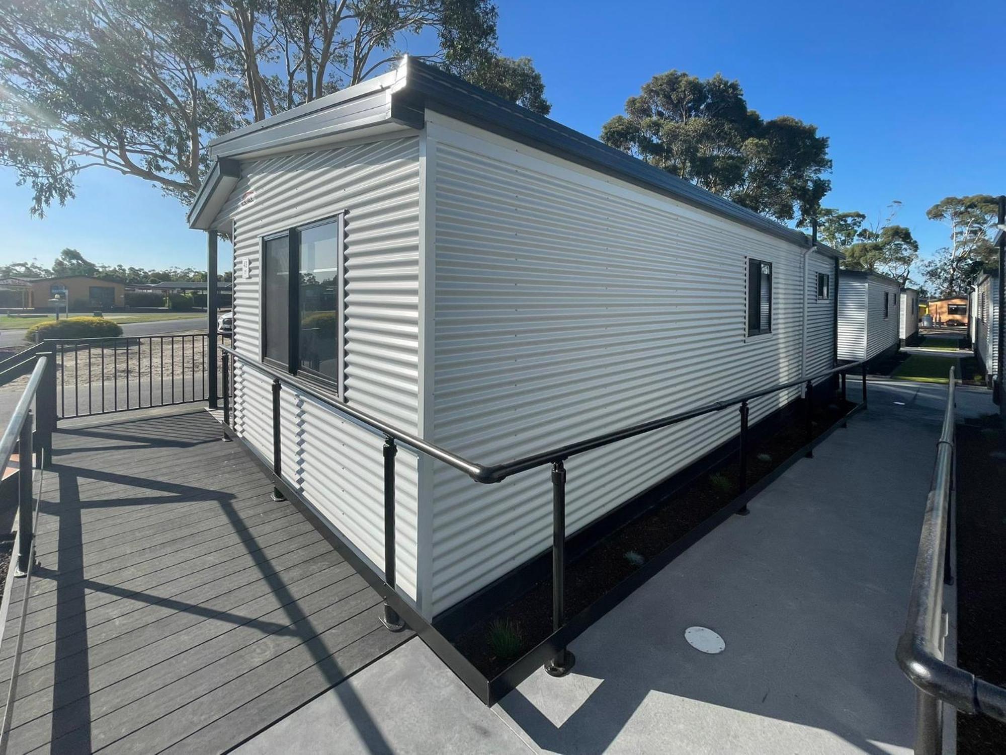 Big4 Traralgon Park Lane Holiday Park Buitenkant foto