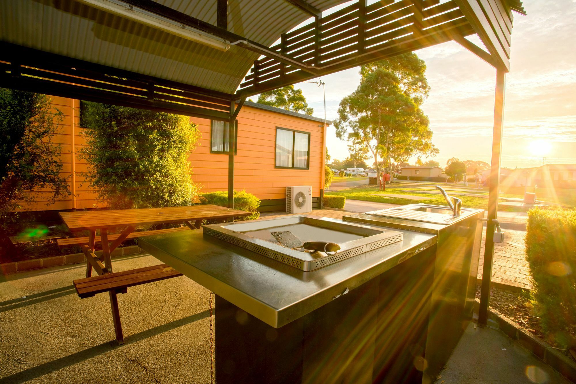 Big4 Traralgon Park Lane Holiday Park Buitenkant foto