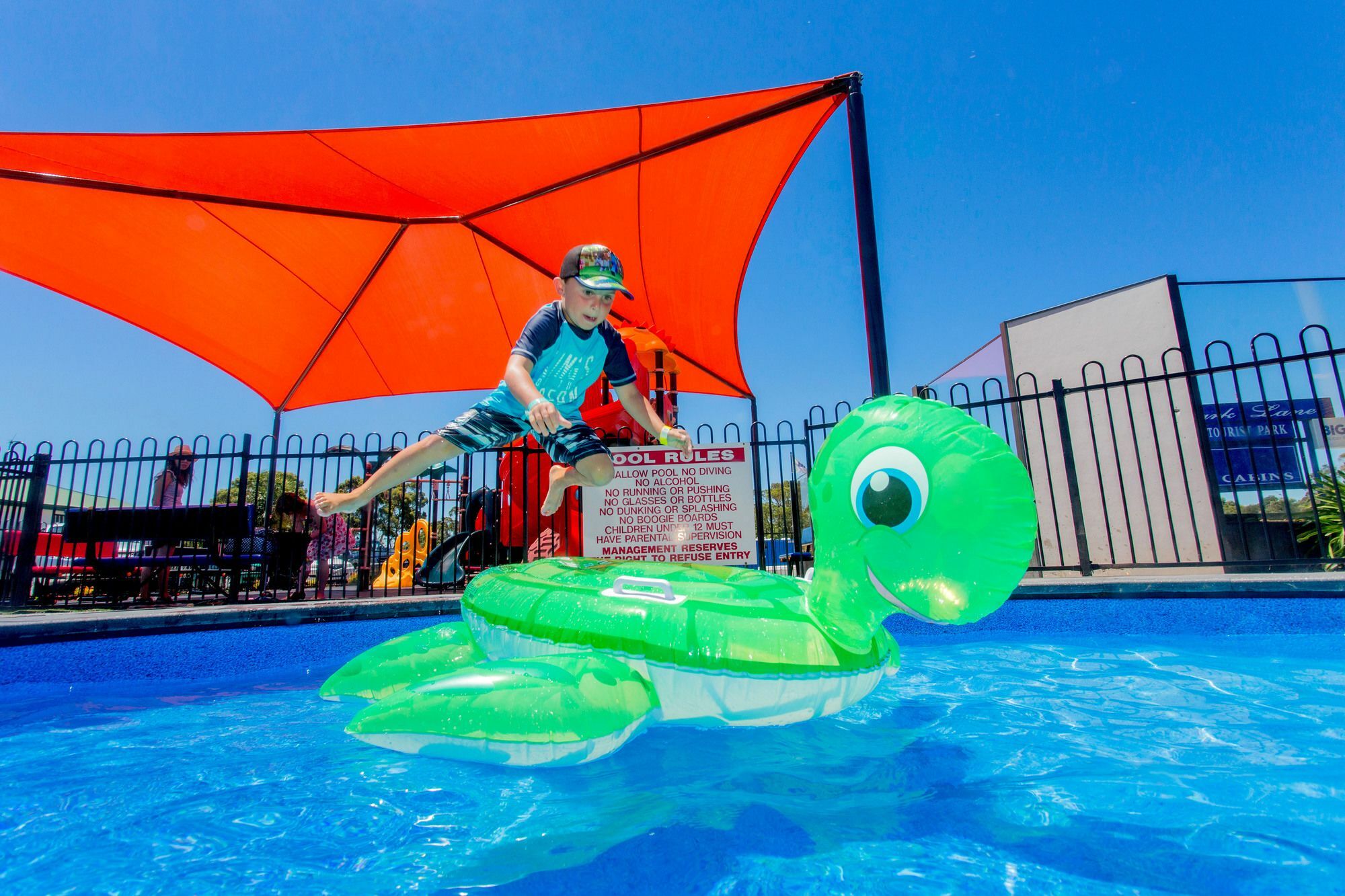 Big4 Traralgon Park Lane Holiday Park Buitenkant foto